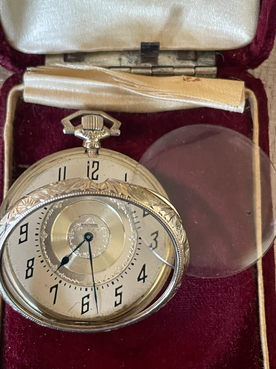 14K Gold Waltham Pocket Watch with Chain - photo 2