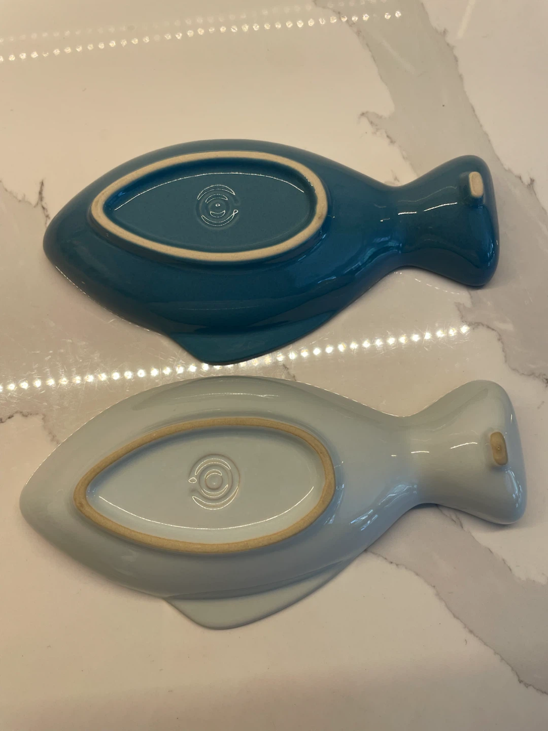 Le Creuset Fish-Shaped Ceramic Dish Set - photo 2
