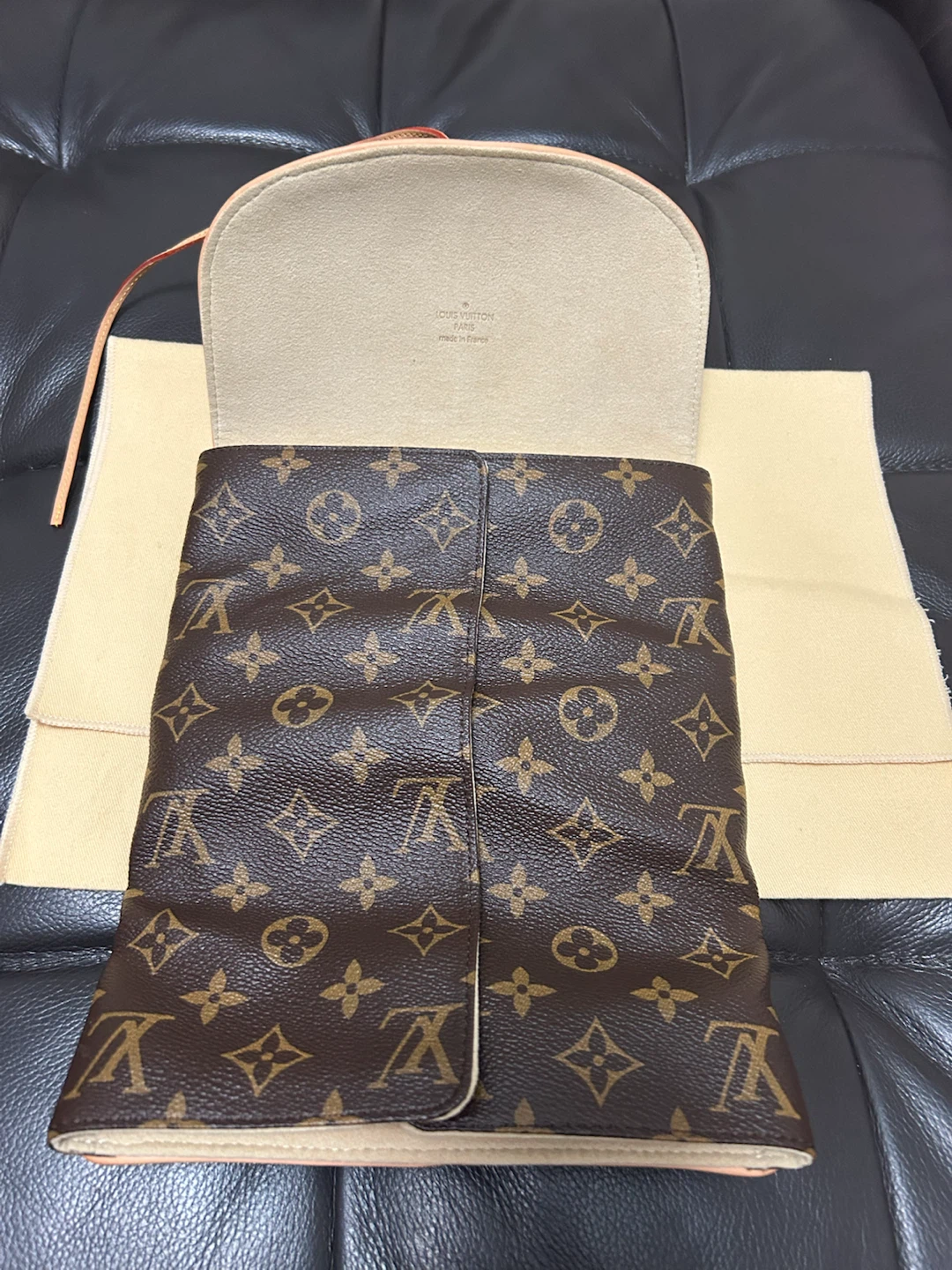 Louis Vuitton Monogram Jewelry Travel Pouch - photo 3