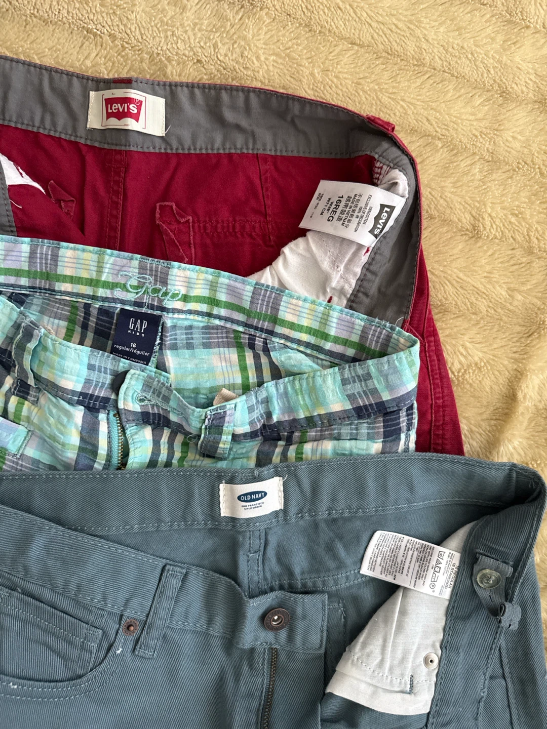 Levi's, Gap & Old Navy Shorts Bundle - photo 3