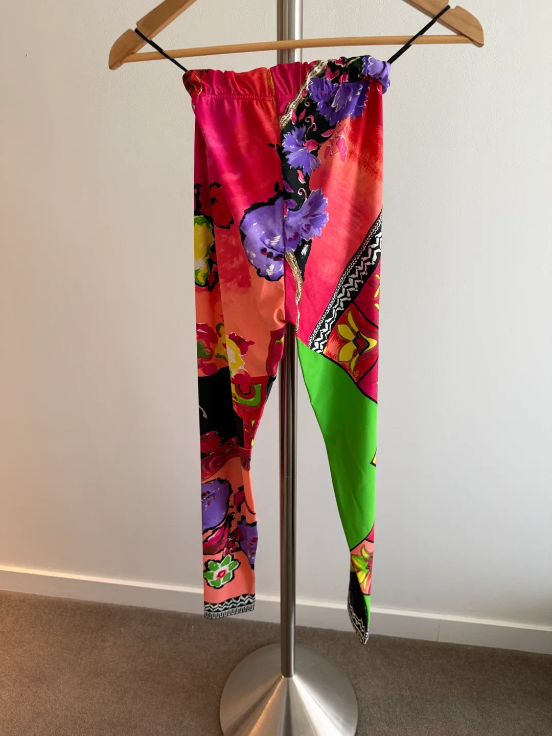 Gianni Versace Couture Women's Patterned Leggings Size 38