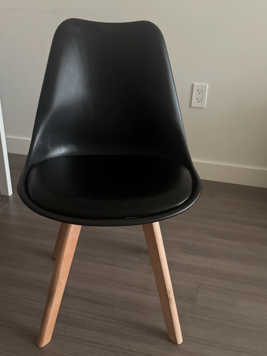 4 Black Accent Chairs with Wooden Legs