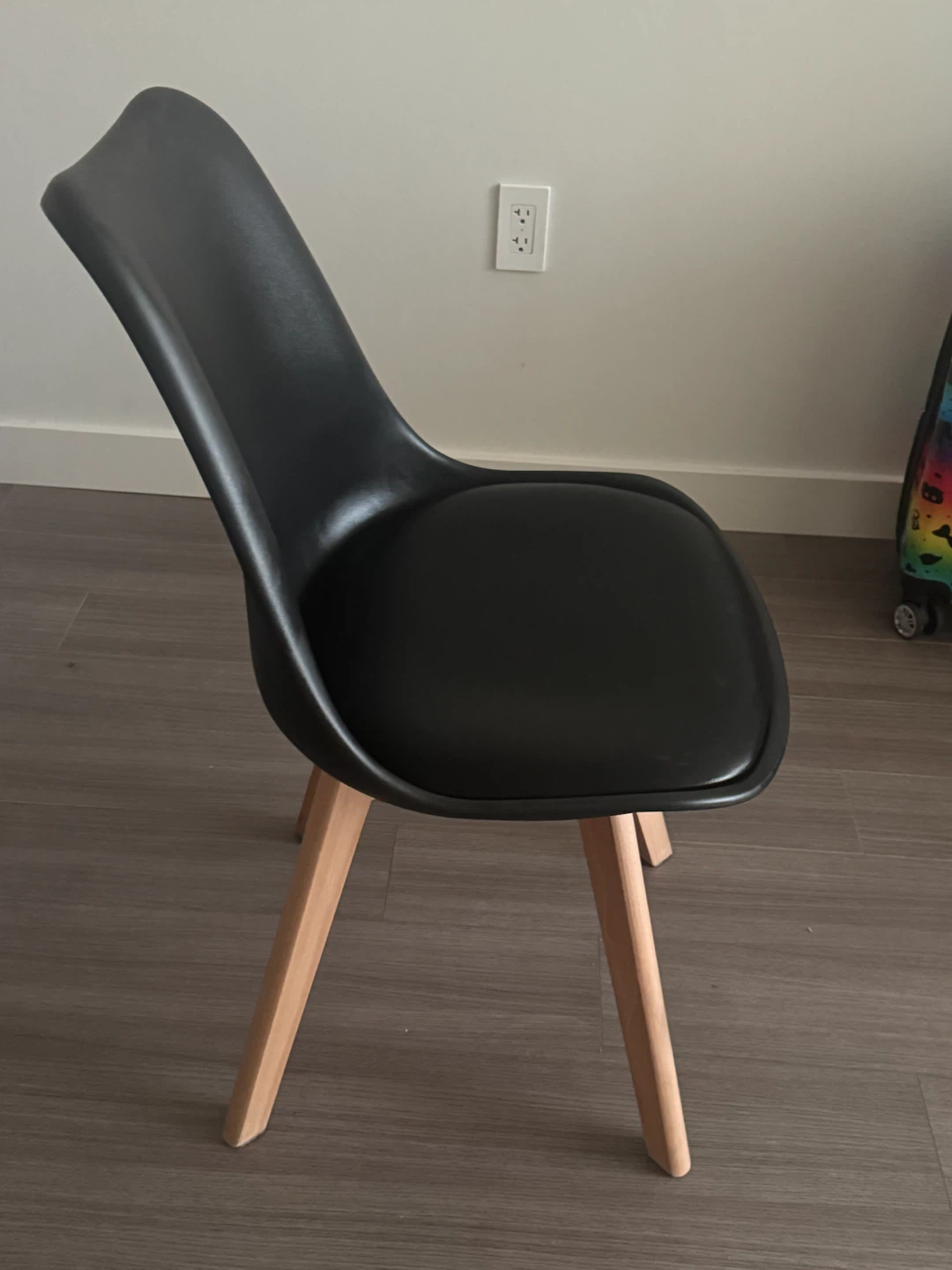 4 Black Accent Chairs with Wooden Legs - photo 2