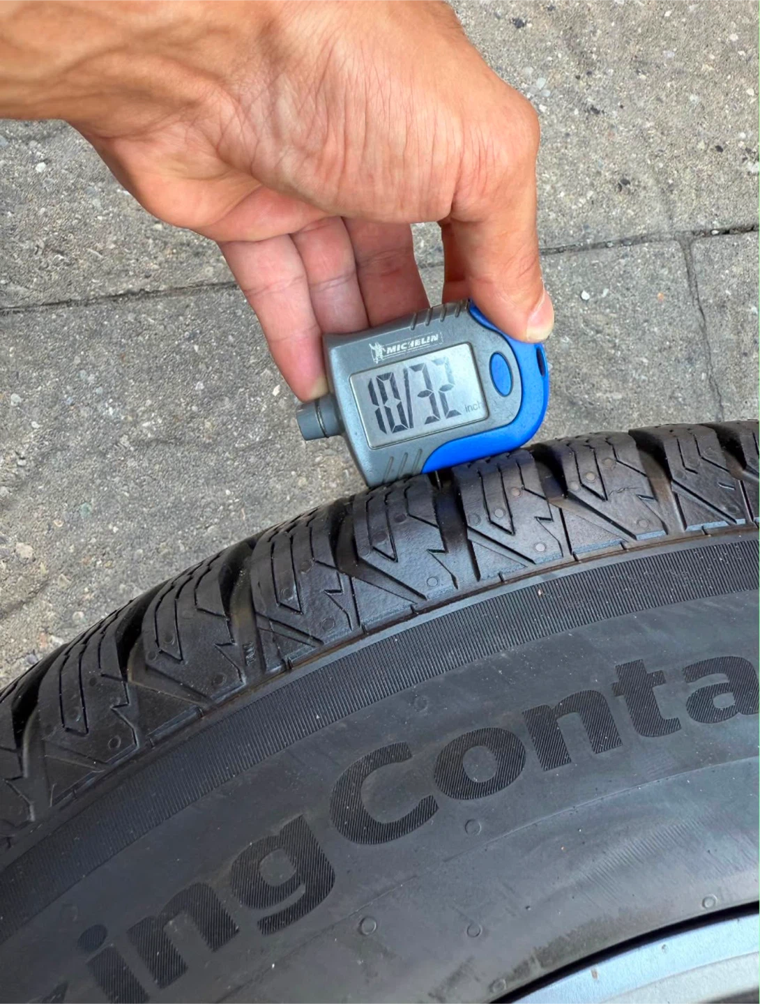 Continental Viking Winter Tires with Alloy Rims - 245 60 R18 - photo 5