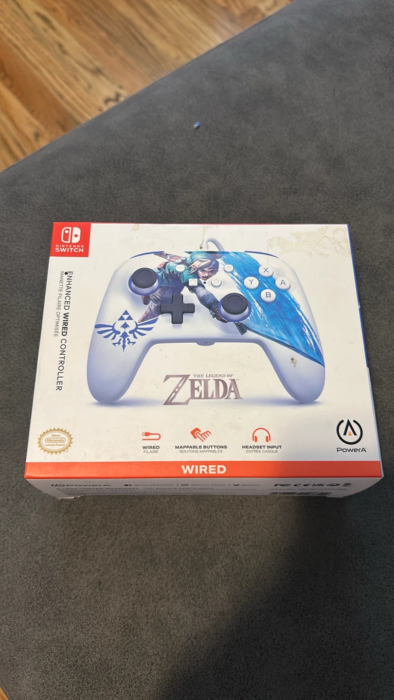 Nintendo Switch - The Legend of Zelda Wired
