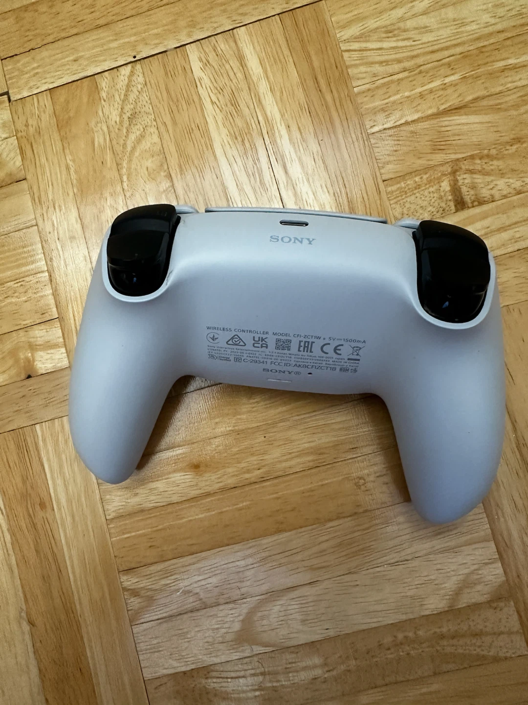 Sony DualSense wireless controller for PlayStation 5 - photo 2