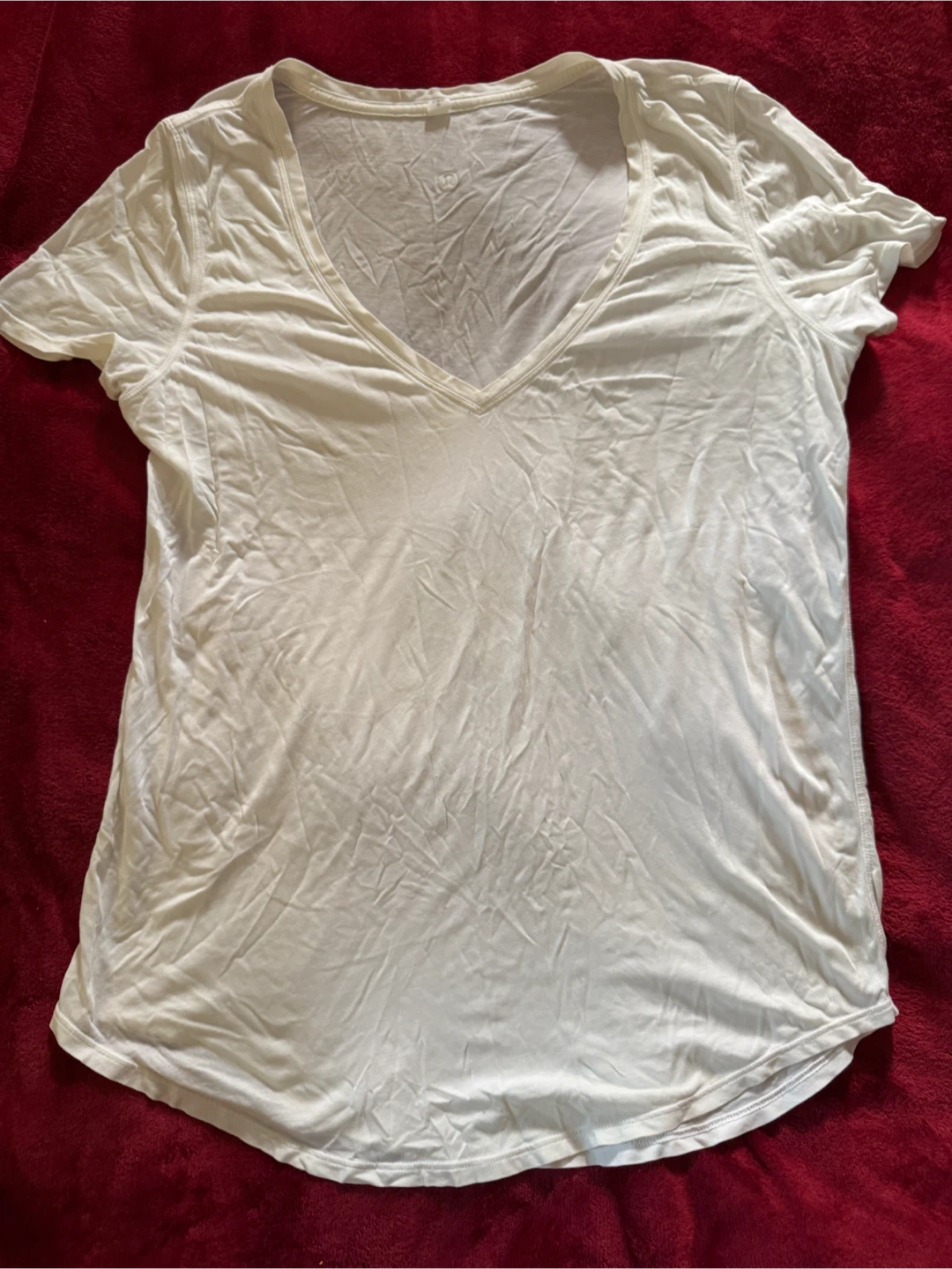 Lululemon White V-Neck T-Shirts Size 8 - photo 4