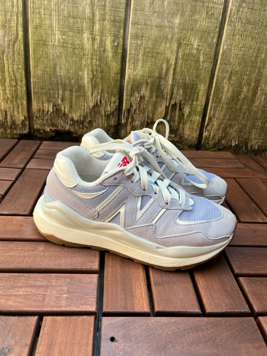 New Balance 5740 Sneakers - Size 5 - photo 2