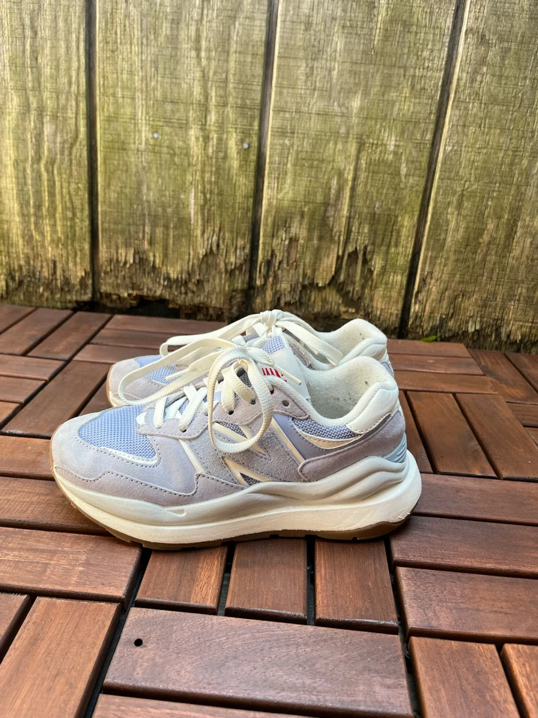 New Balance 5740 Sneakers - Size 5 - photo 3