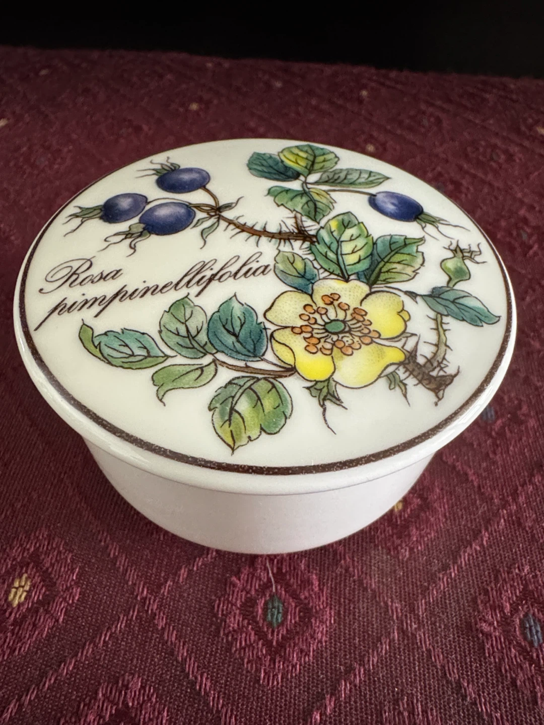 Villeroy & Boch "Rosa pimpinellifolia" Round Trinket Dish
