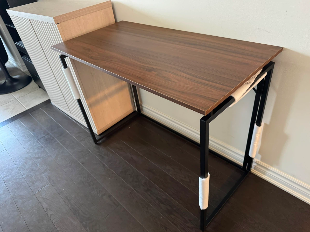 Wooden Top Metal Frame Desk