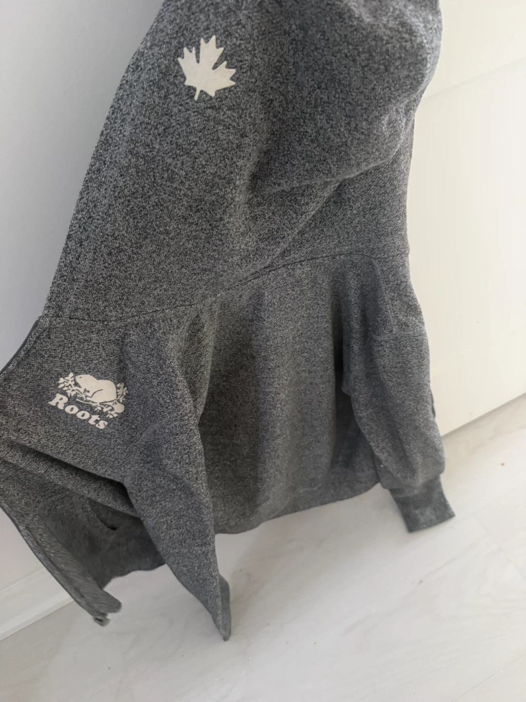 Roots Kids Grey Zip-Up Hoodie xxl 14-16 age