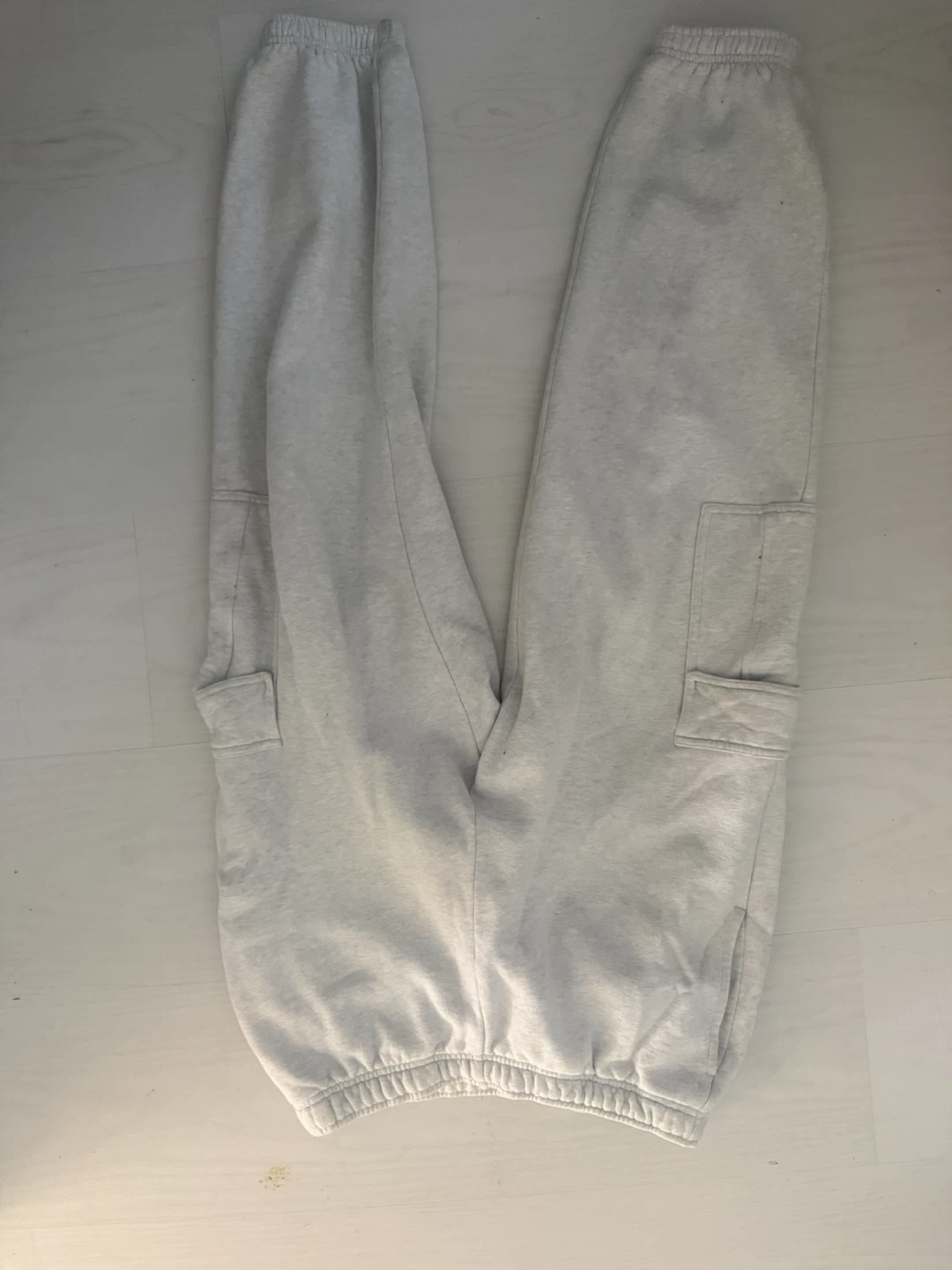 Aritzia Light Grey Cargo Sweatpants