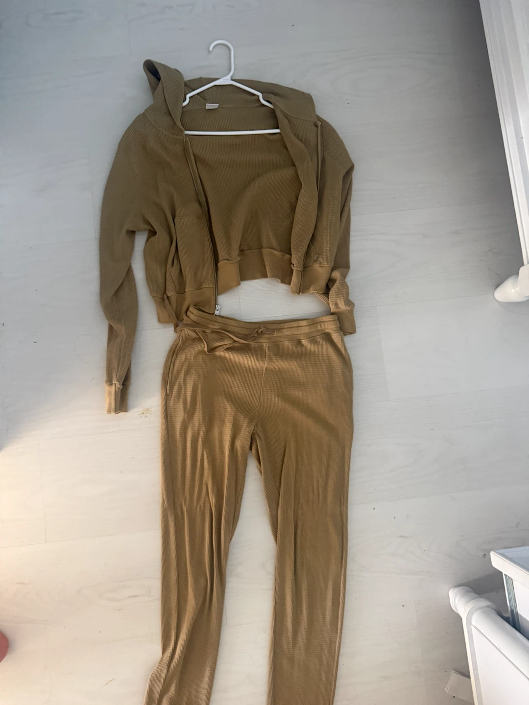 Aritzia Tna Waffle Knit Hoodie and Joggers Set - Tan - Size M - photo 2