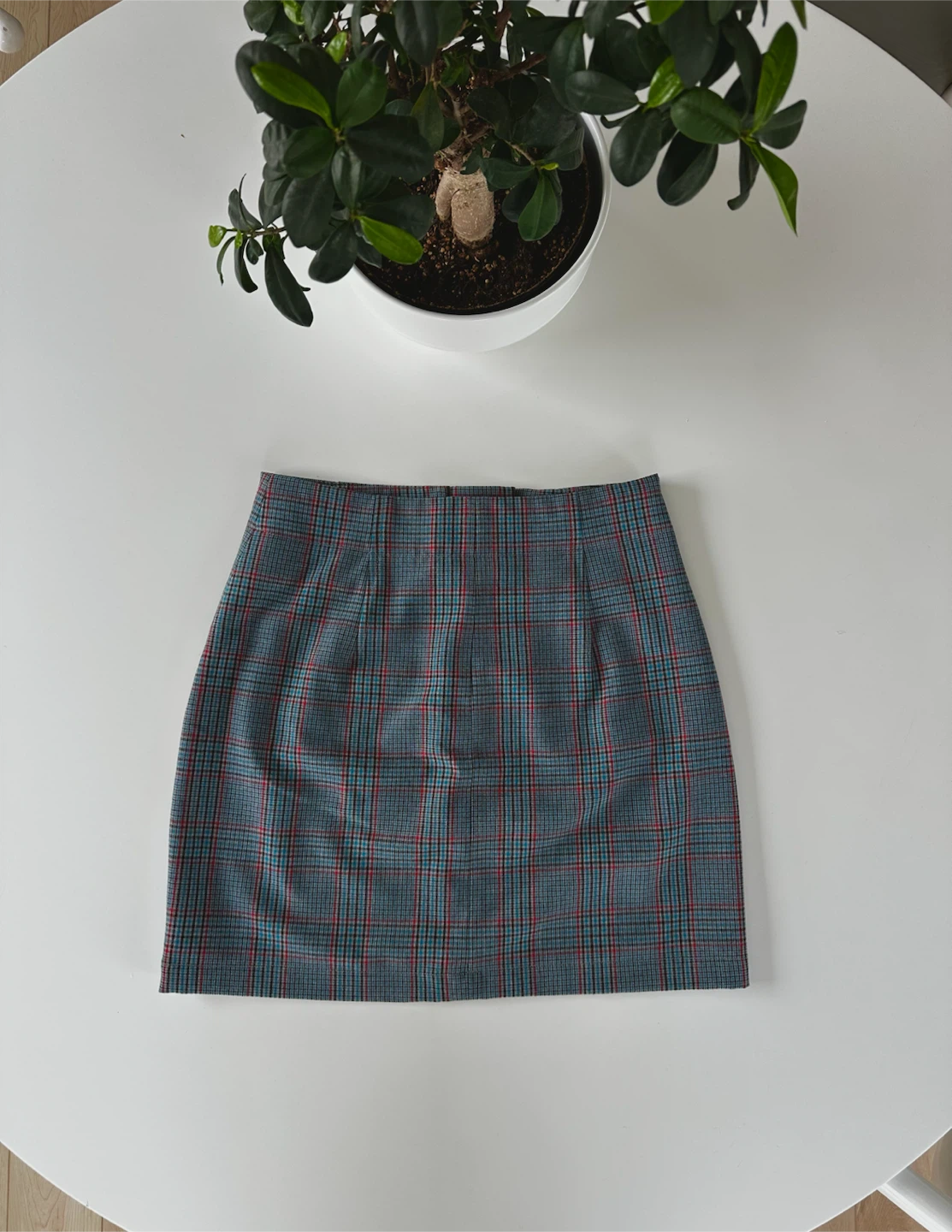 Aritzia Little Moon Skirt - Size 2 - photo 2