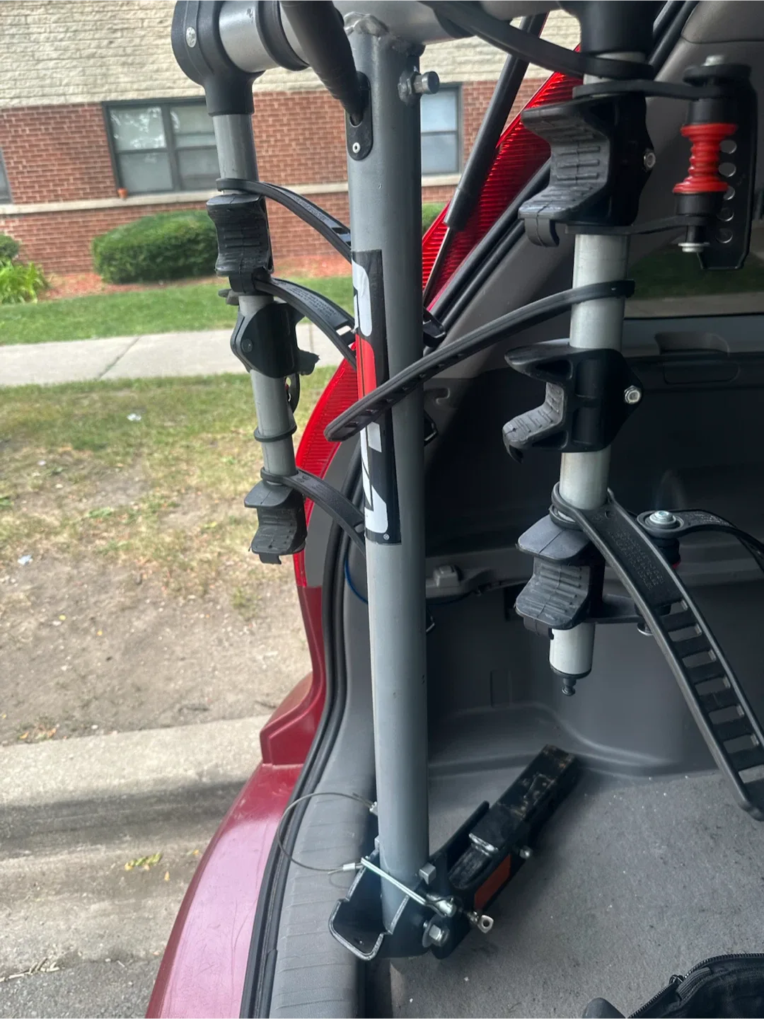 ROLA 59401 TX Hitch Mount 4-Bike Carrier with Tilt & Security - photo 2