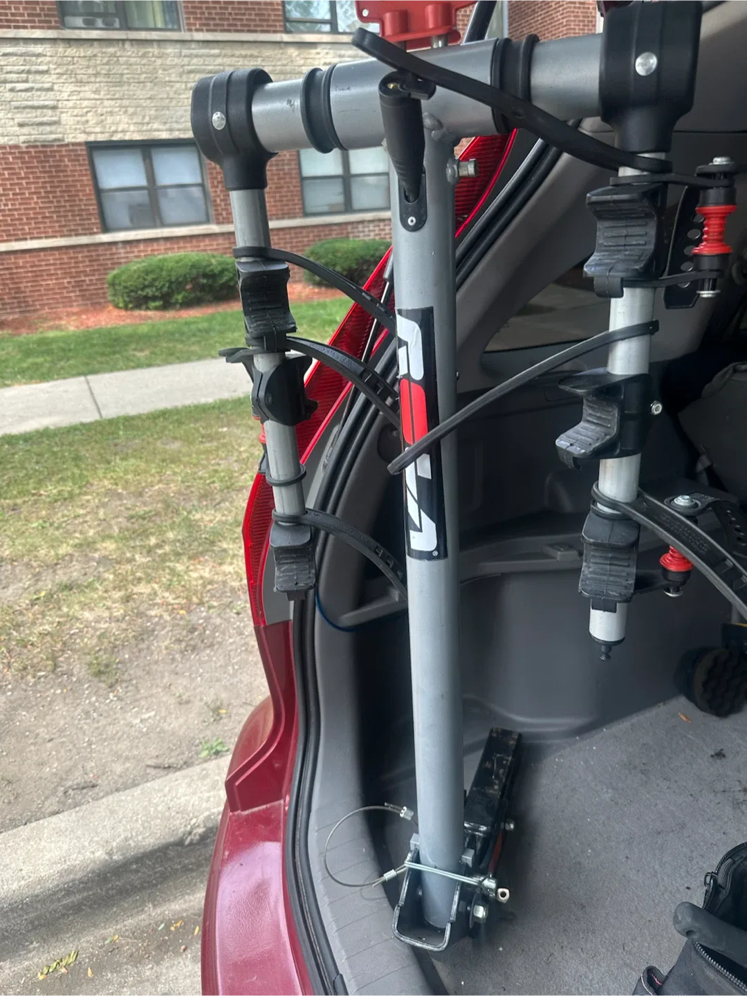 ROLA 59401 TX Hitch Mount 4-Bike Carrier with Tilt & Security - photo 3
