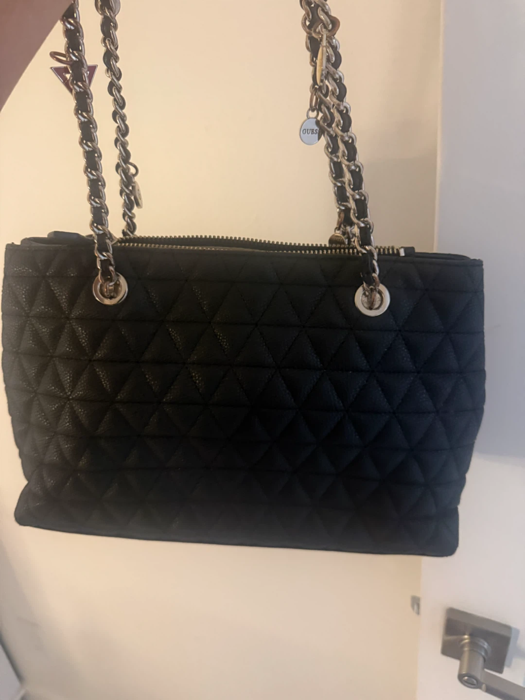 Guess Black Quilted Chain Shoulder Bag - photo 2