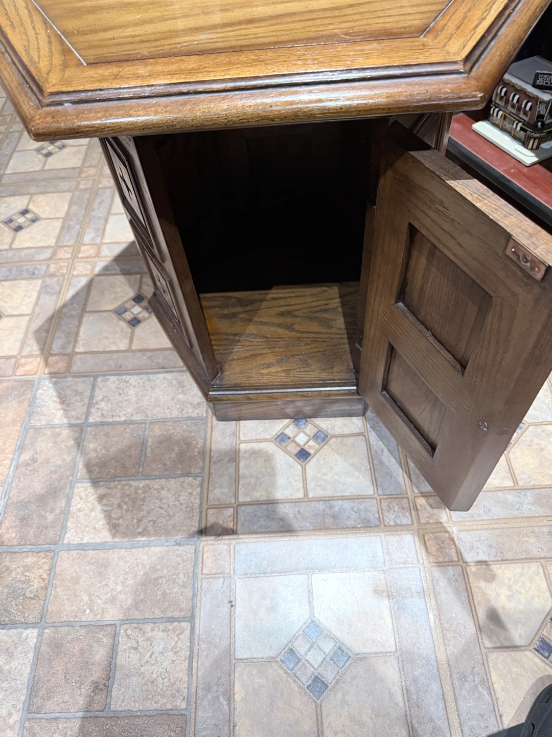 Hexagon end table - photo 2