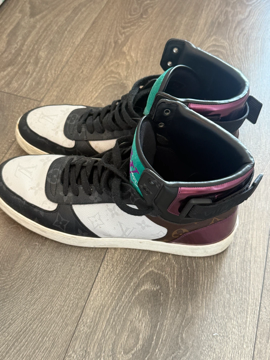 Men’s Louis Vuitton High-Top Sneakers Size 10.5 - photo 3