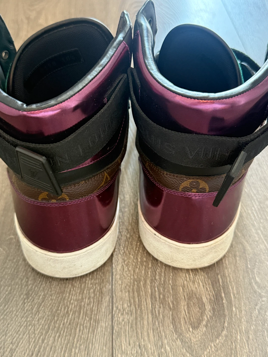 Men’s Louis Vuitton High-Top Sneakers Size 10.5 - photo 5
