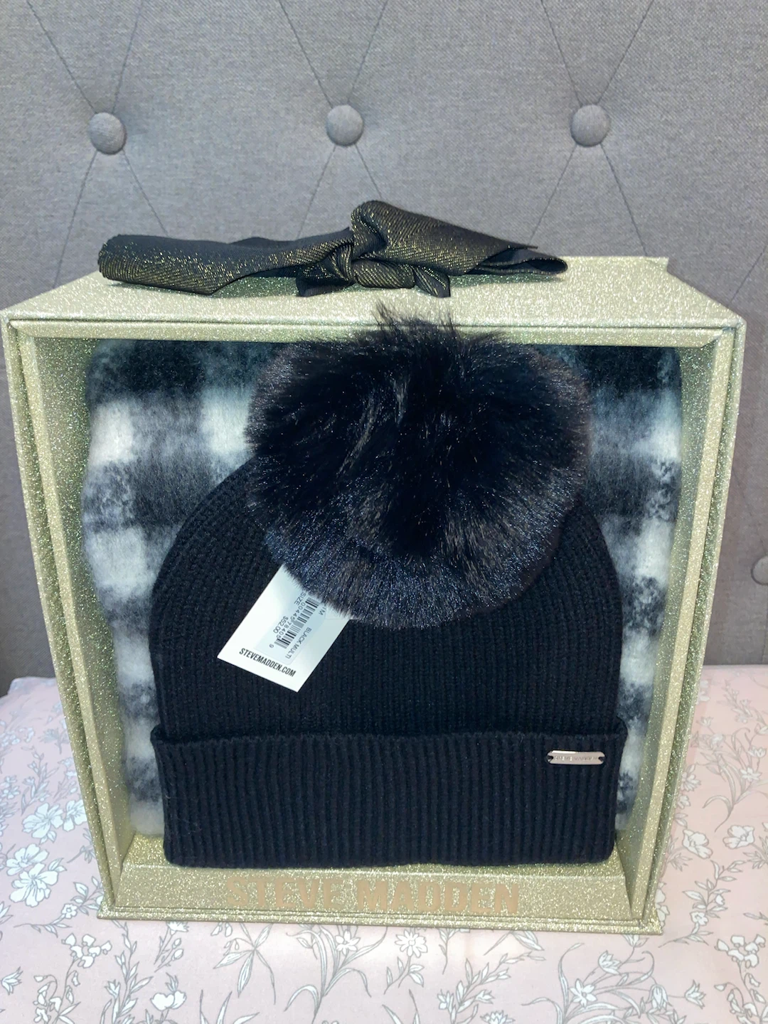 Steve Madden Black Beanie & Scarf Set with Pom Pom - photo 2