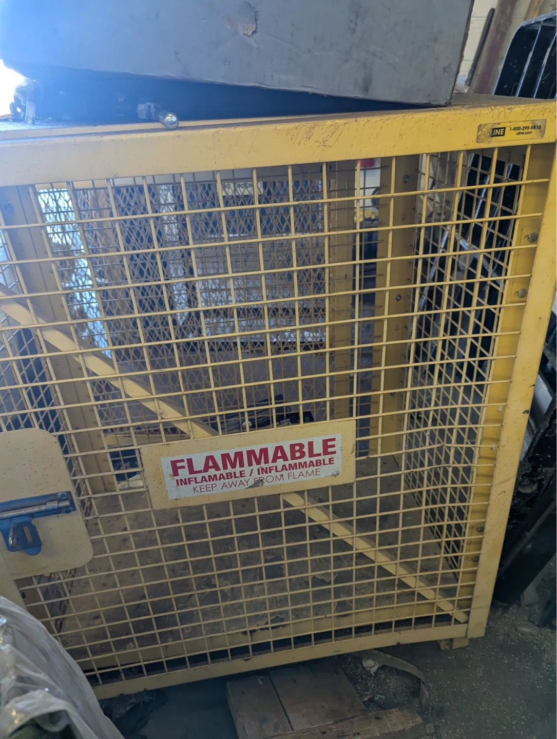 5 pcs Commercial Propane Tank Storage Cages - photo 2