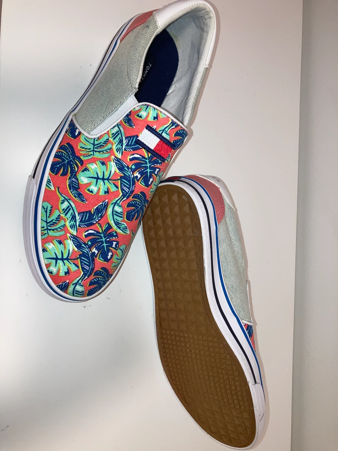Tommy Hilfiger Slip-On Shoes - Size 9M - photo 2