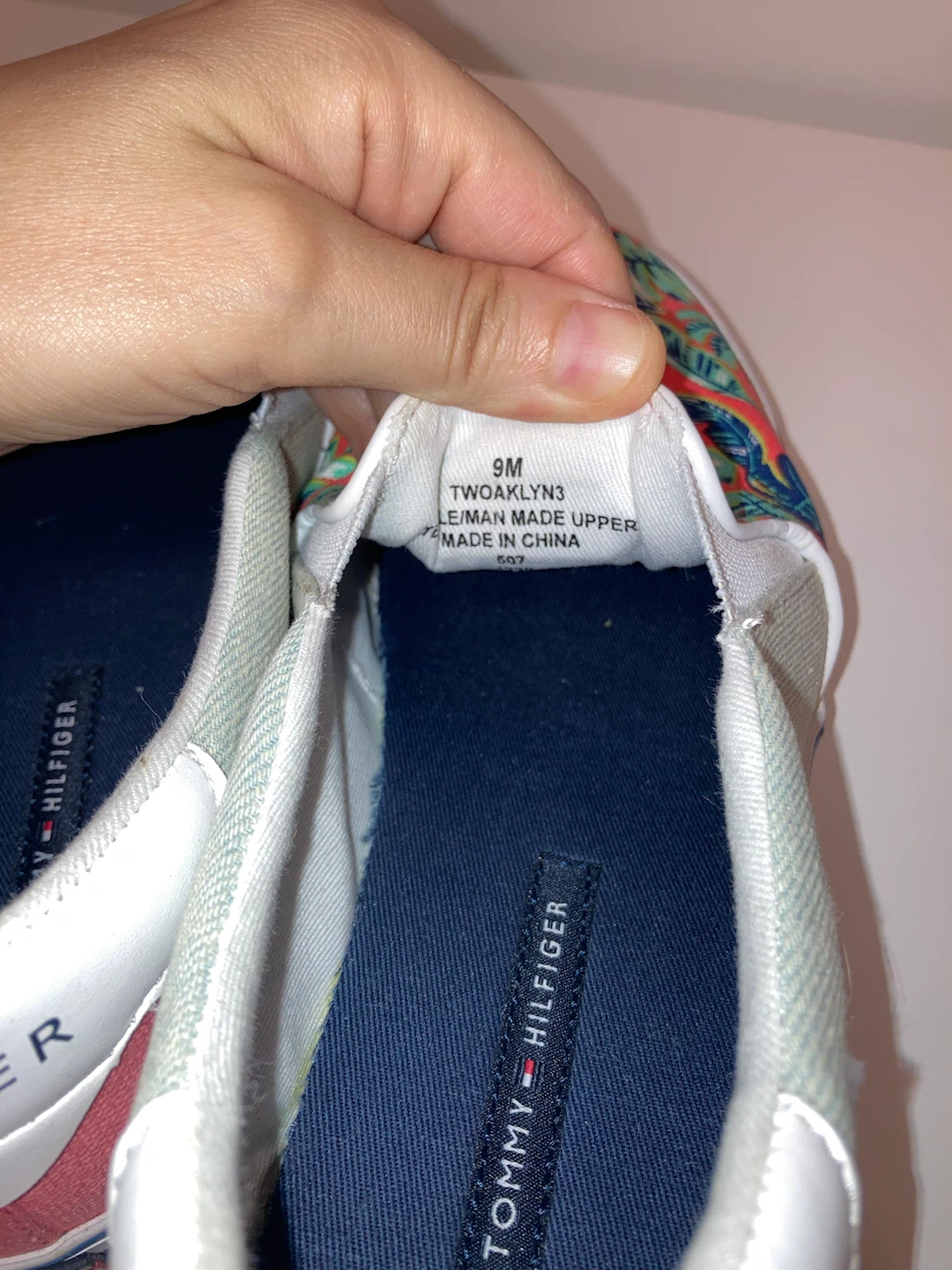 Tommy Hilfiger Slip-On Shoes - Size 9M - photo 3