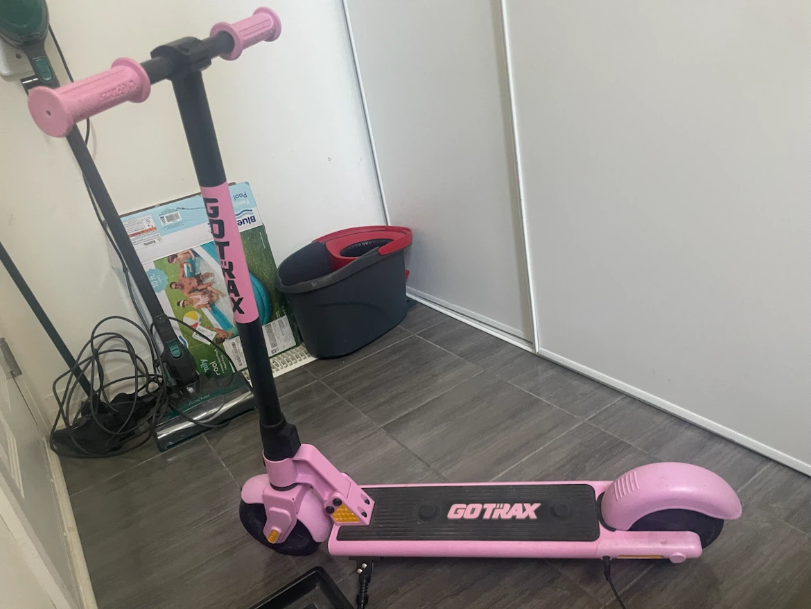 Electric scooter
