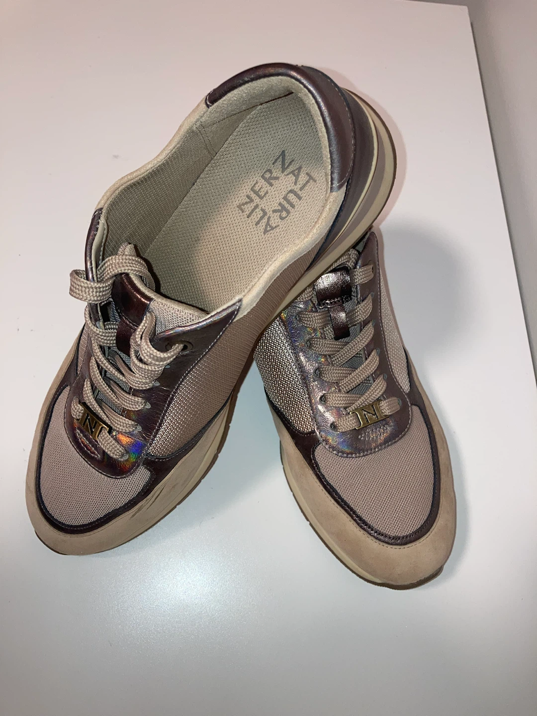 Naturalizer Lotus Sneakers