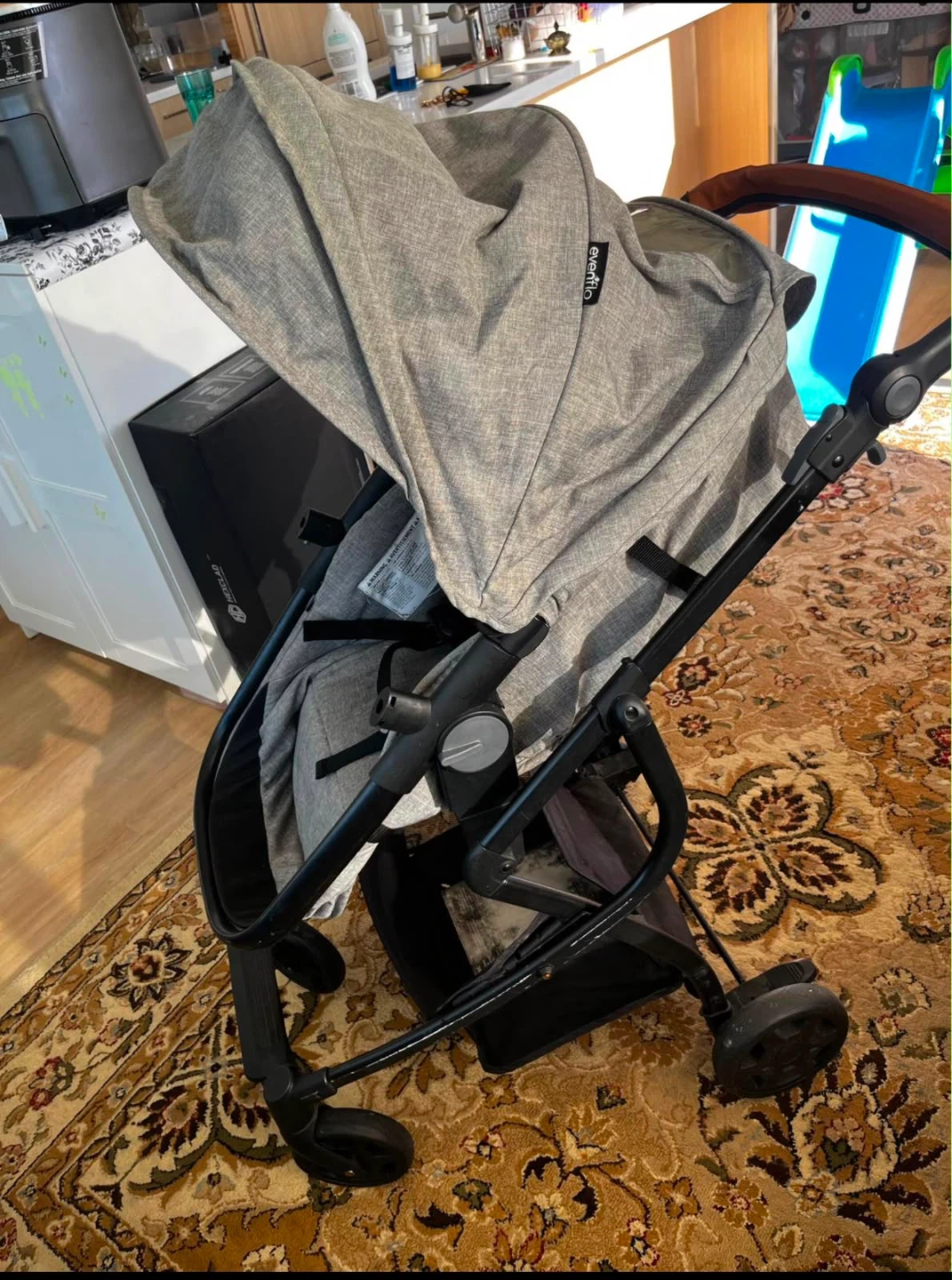 Evenflo Stroller - photo 2