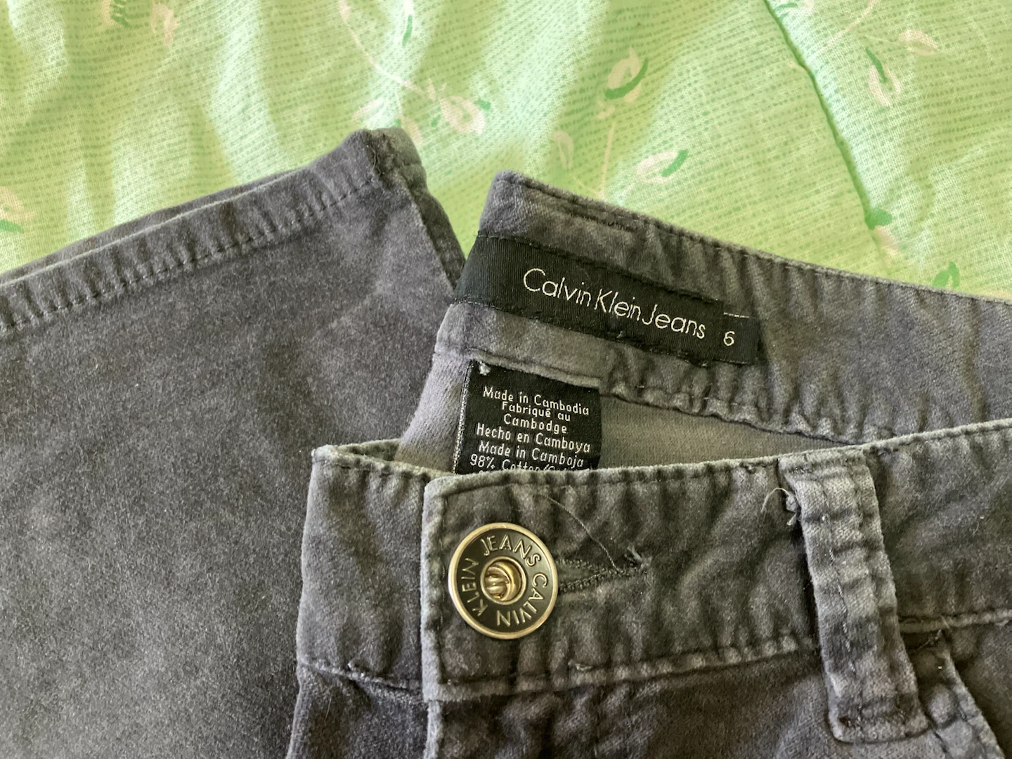 Calvin Klein Jeans Corduroy Pants - Size 6 - photo 2
