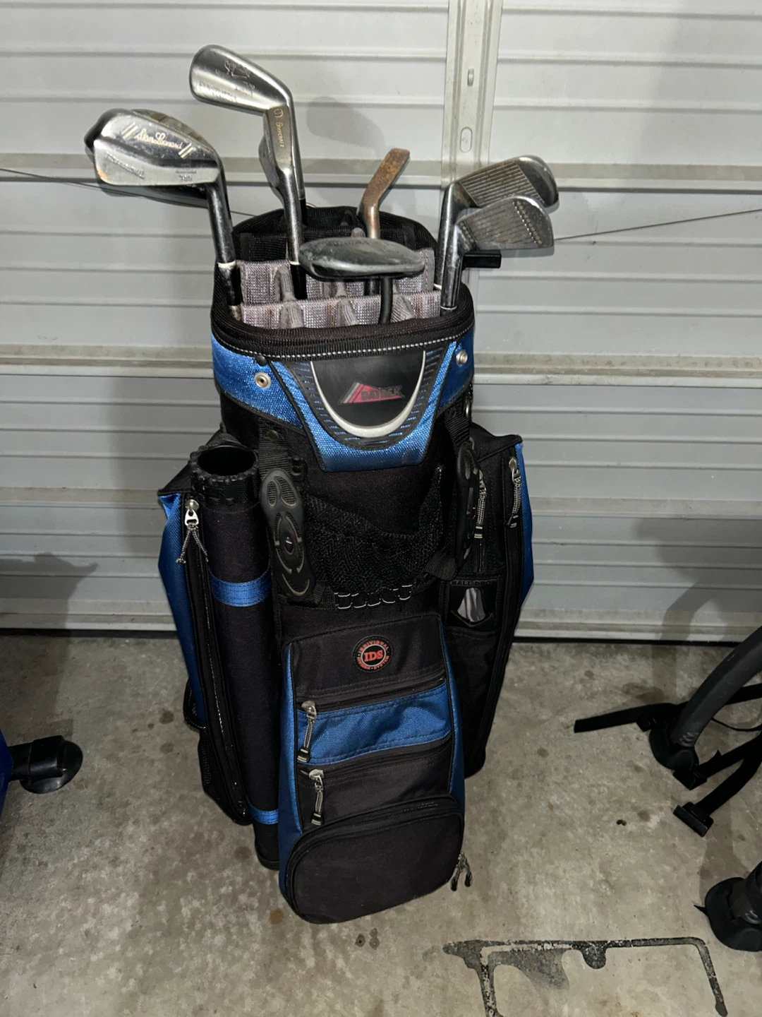 Datrek Golf Bag with clubs- Blue and Black