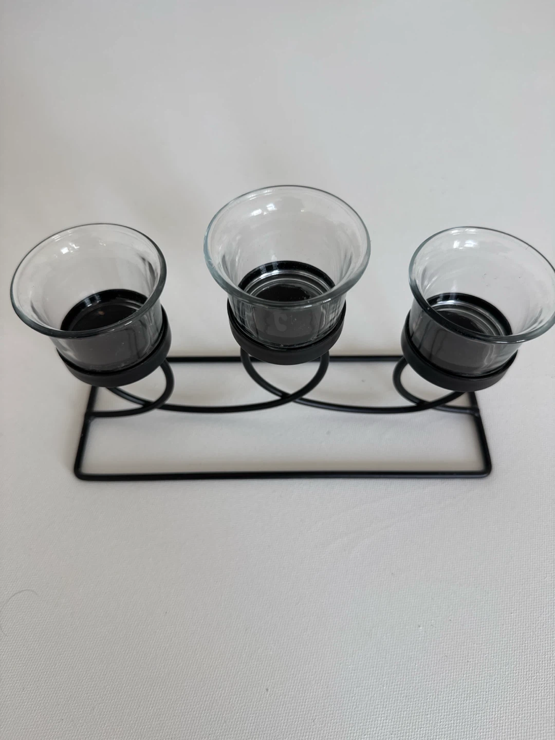 3-Candle Holder with Glass Cups