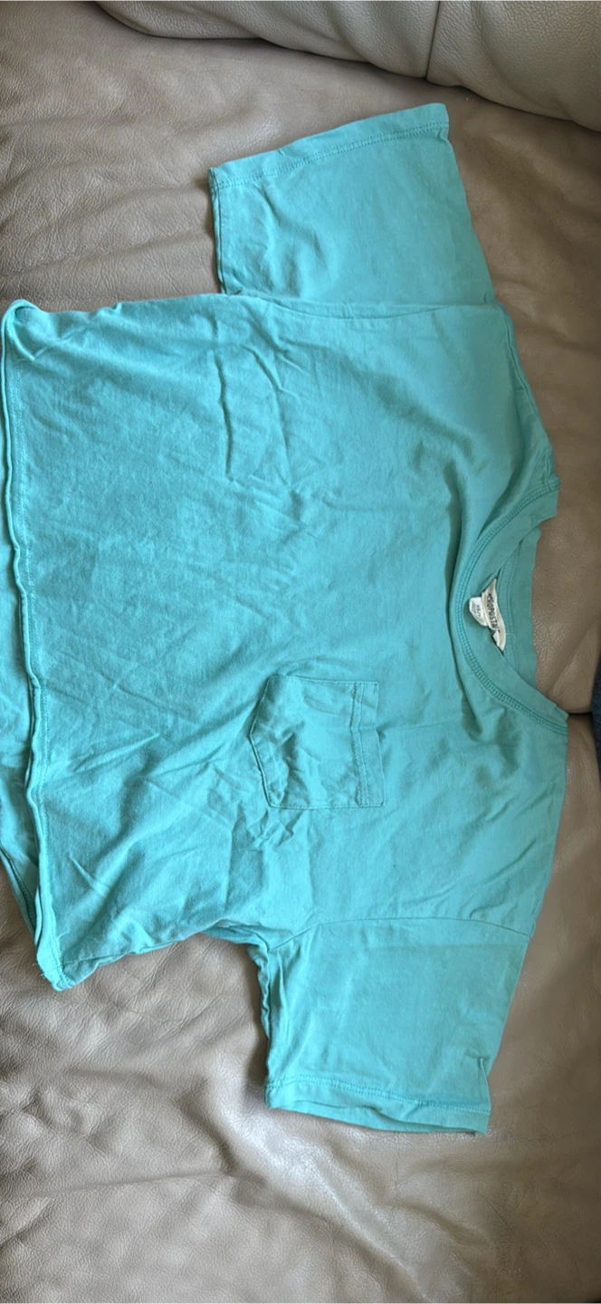 XS Aeropostale Aqua Blue Cropped Pocket T-Shirt