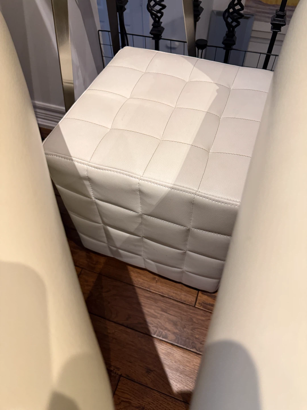 White Footstool - photo 2