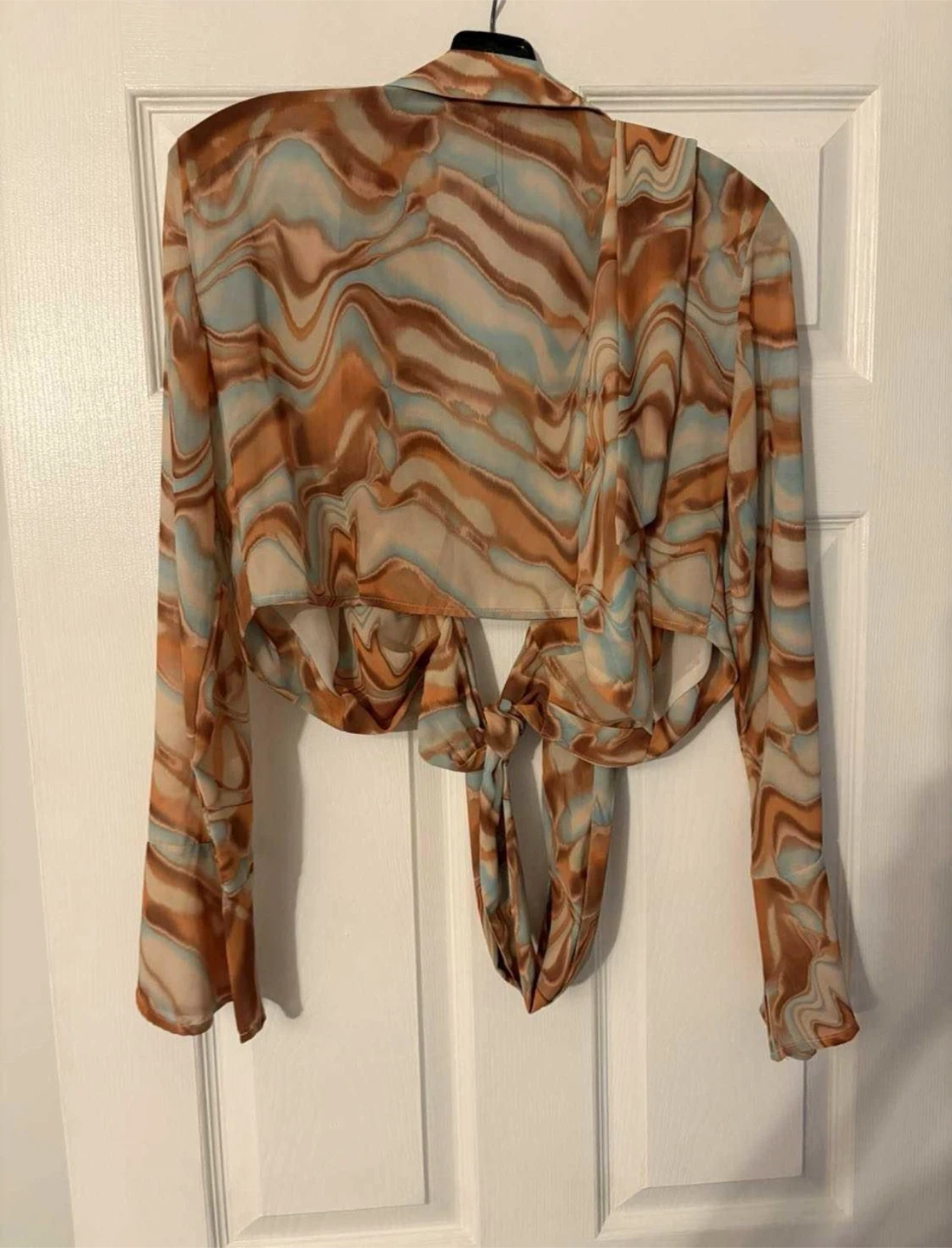Dynamite Wrap Around Cropped Blouse P/S - photo 2