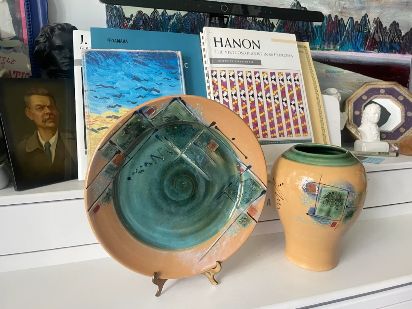 Signed Chris Snedden Studio Pottery Plate & Vase Set - photo 2