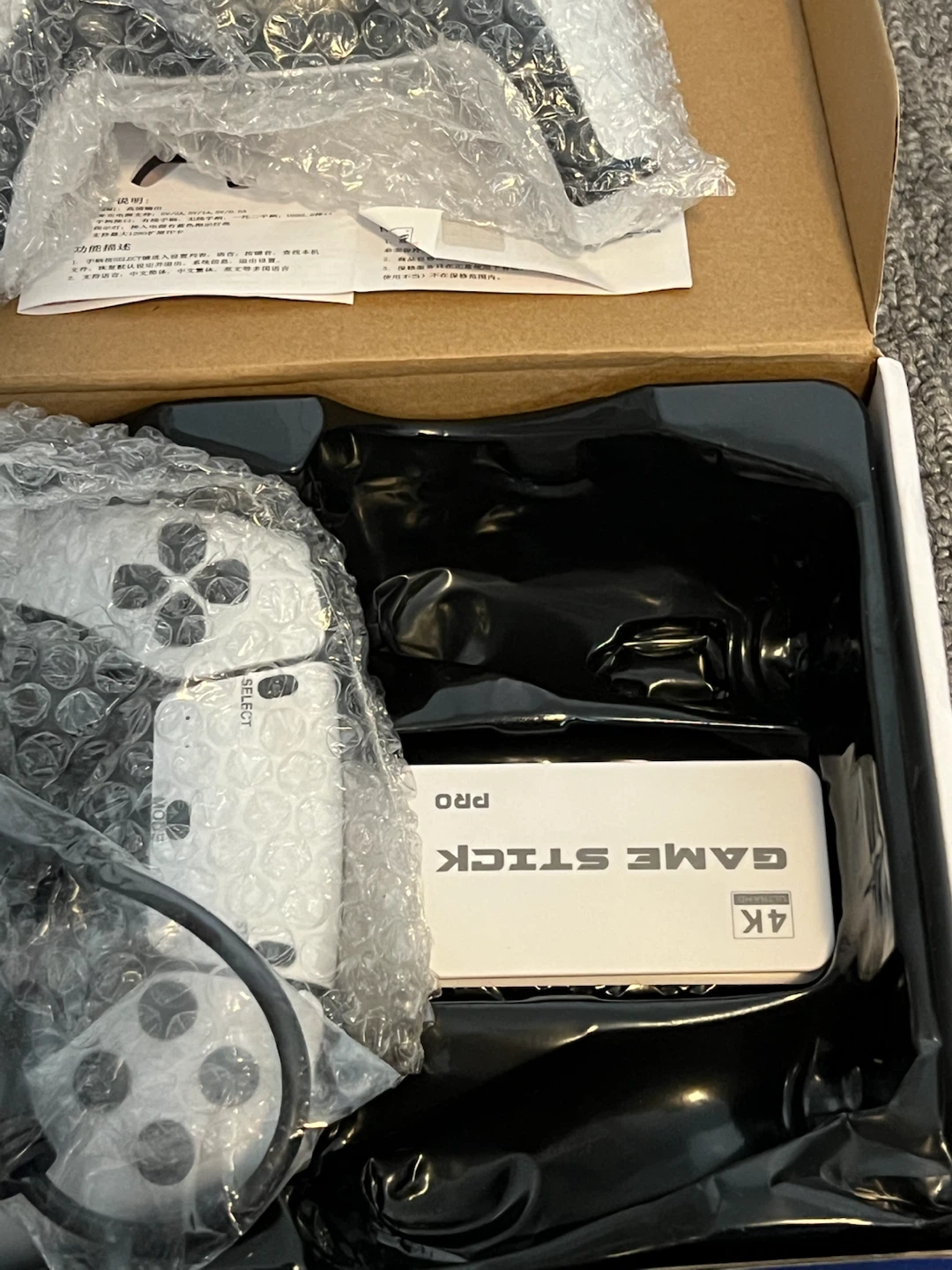 2.4G Wireless Game Stick Console with Two Controllers - photo 3
