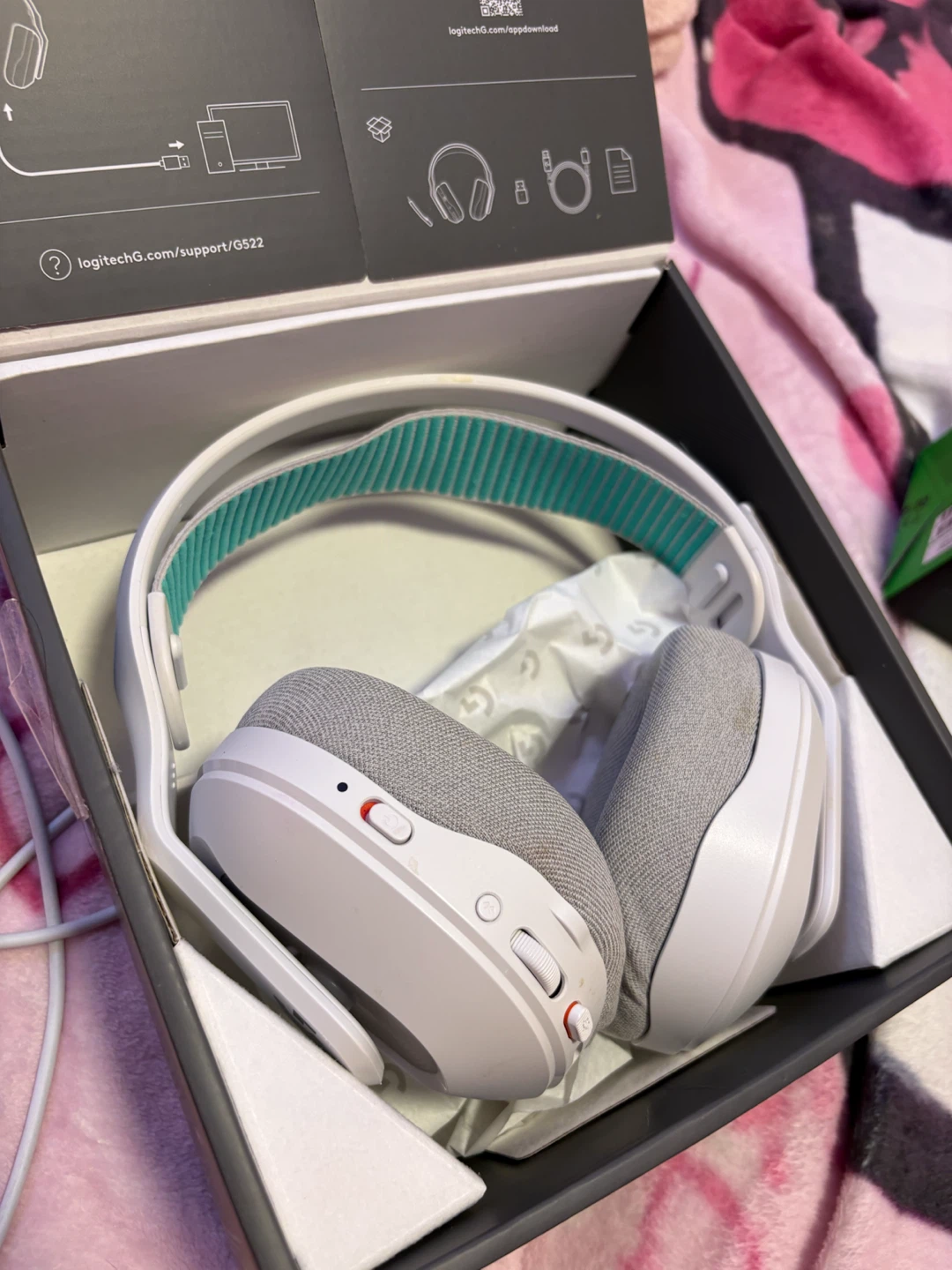 Logitech G523 Lightspeed Wireless Gaming Headset - photo 2