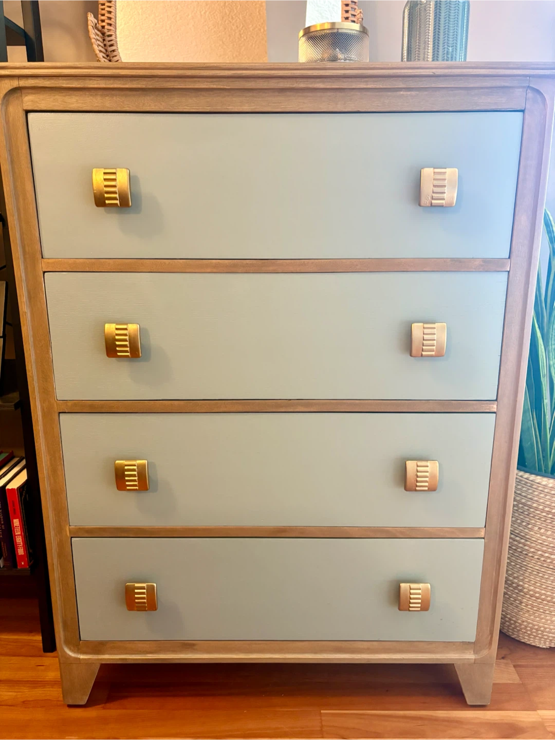 Solid wood dresser - photo 3