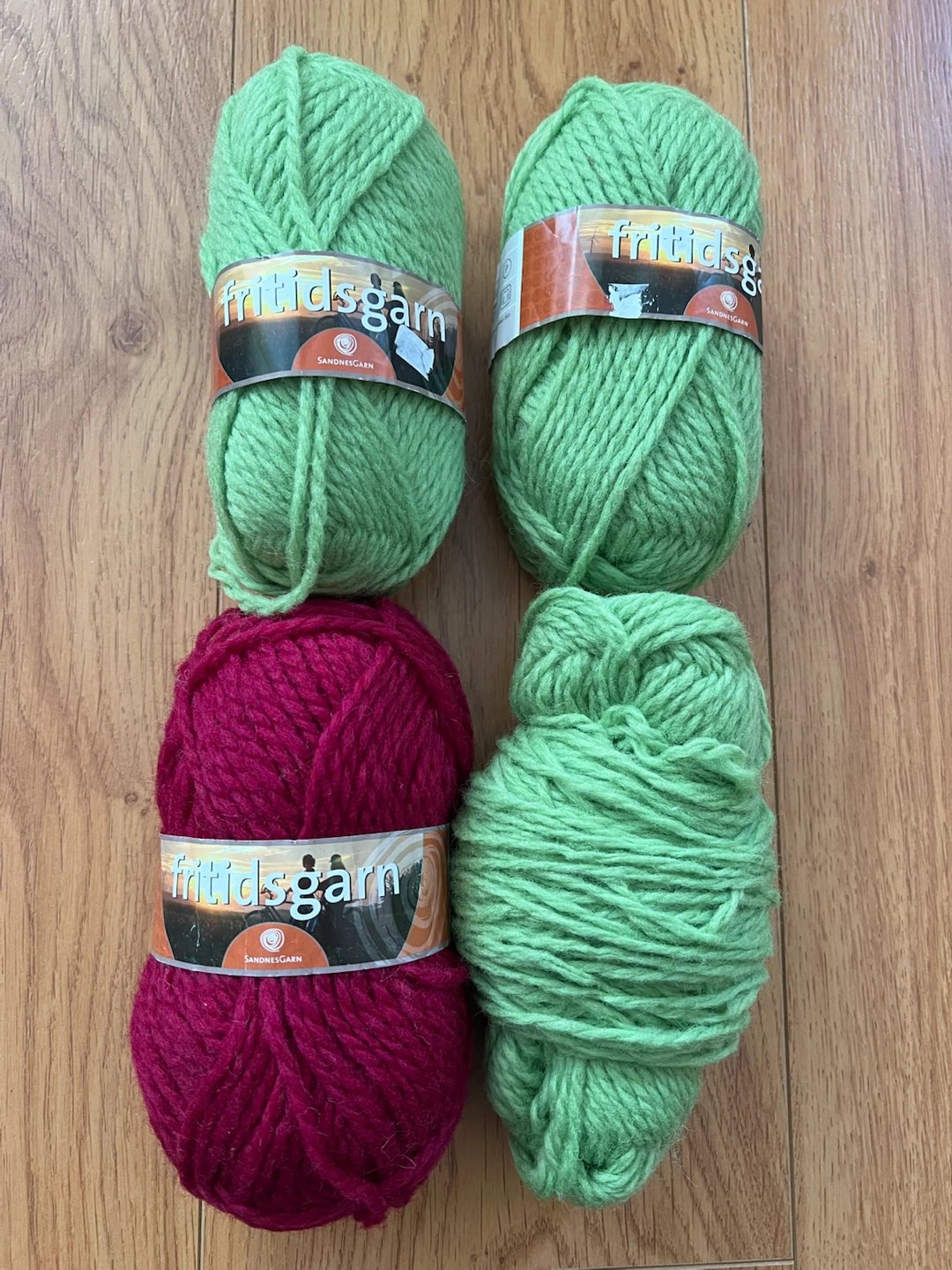 Chunky Weight Sandnes Garn Pure Wool Yarn
