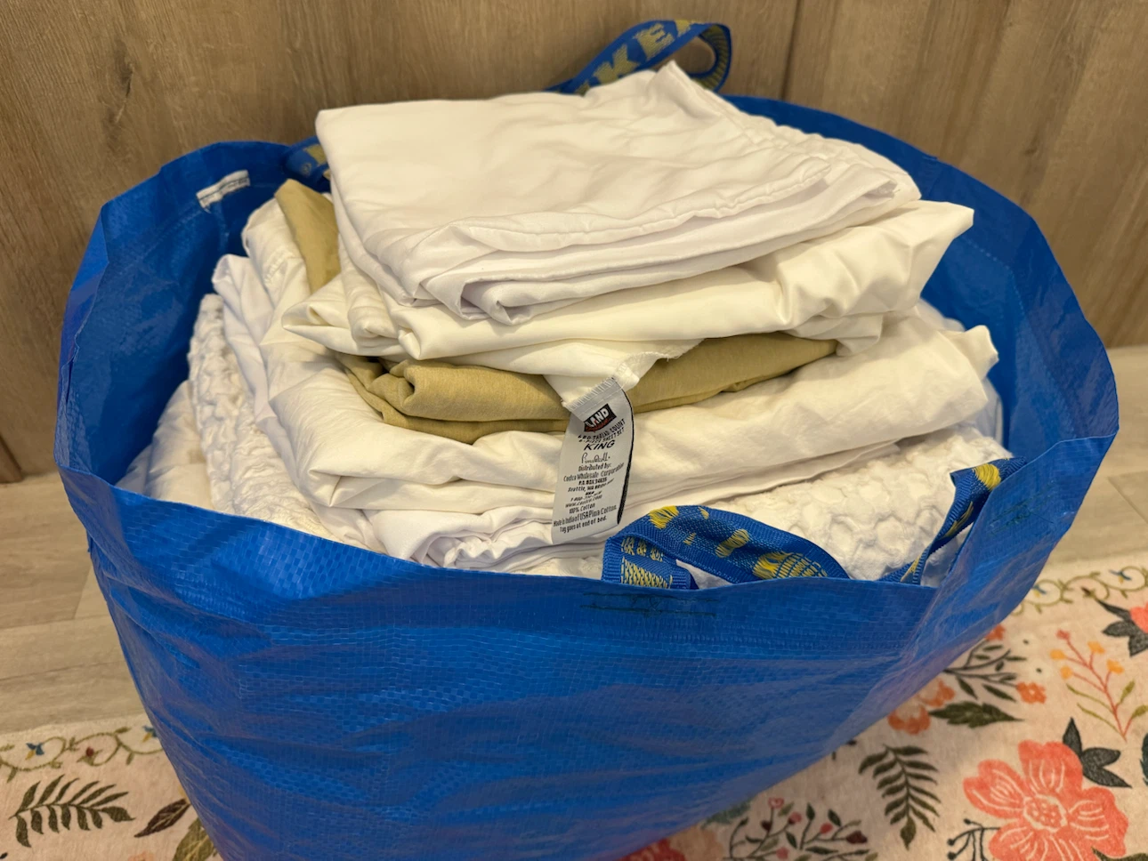 Bag of King and Queen bedding - duvet, pillowcases, sheets