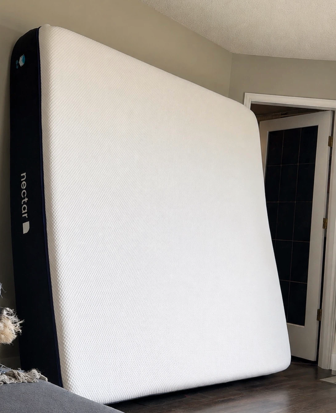 Like New Nectar King Size Mattress – Only 7 Months Old