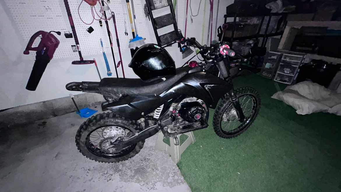 Dirt bike