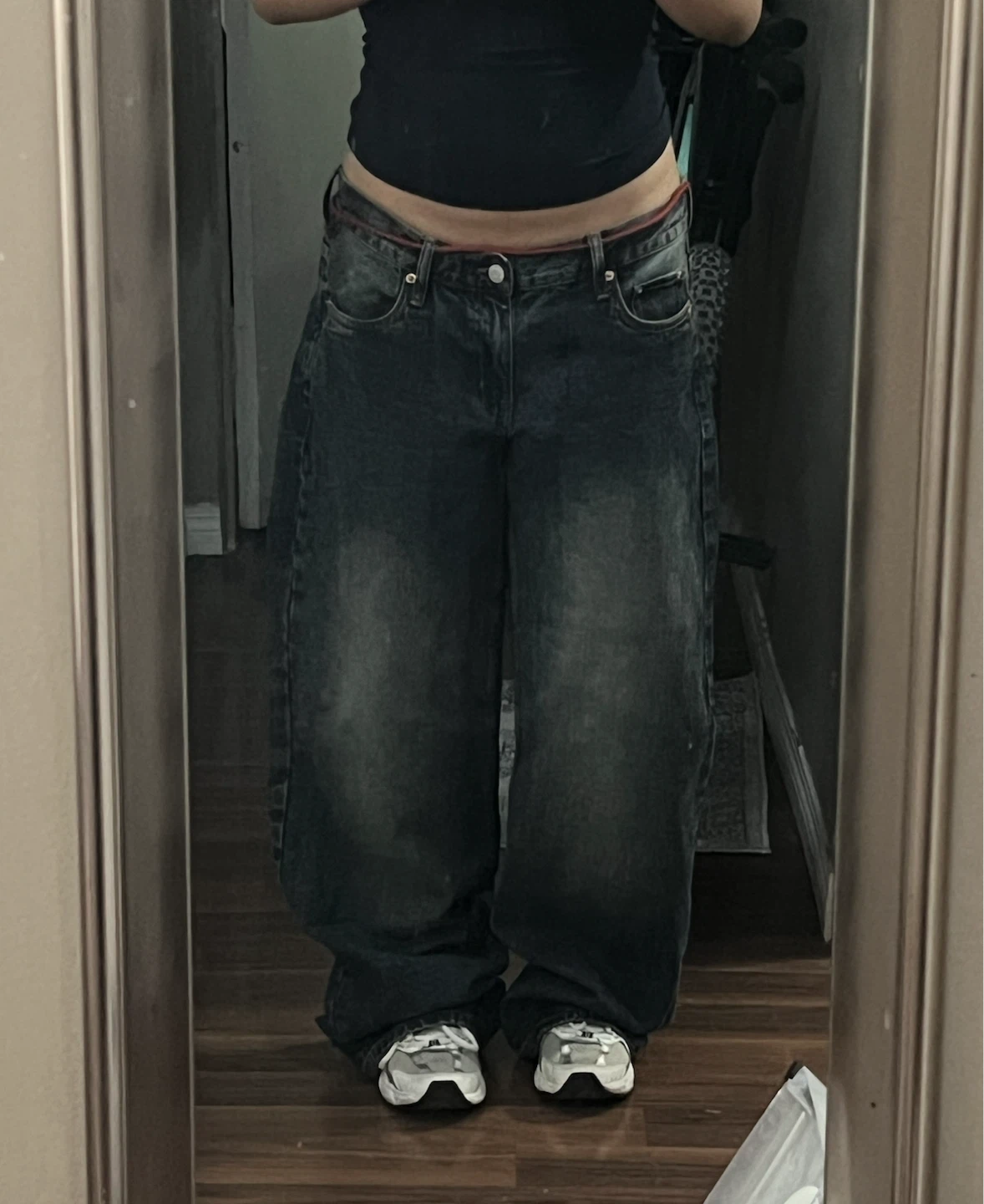 Low-Rise Wide-Leg Vintage Wash Jeans