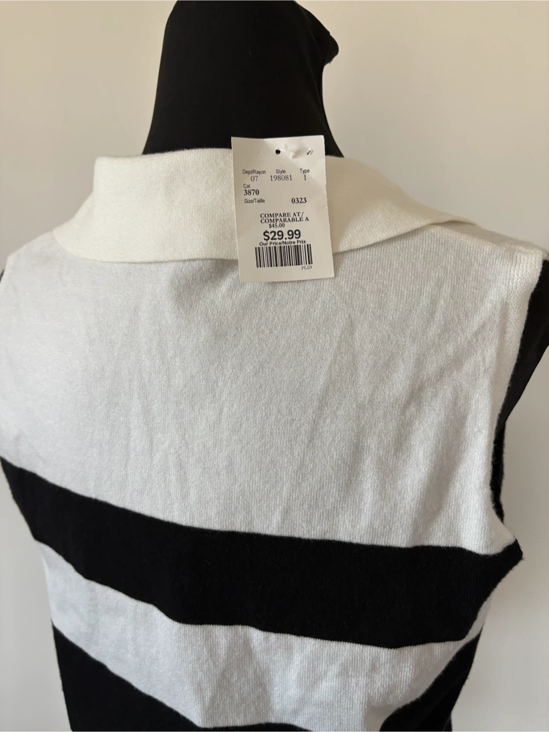 M - NEW WITH TAG! Striped Sleeveless Sweater Vest - photo 5