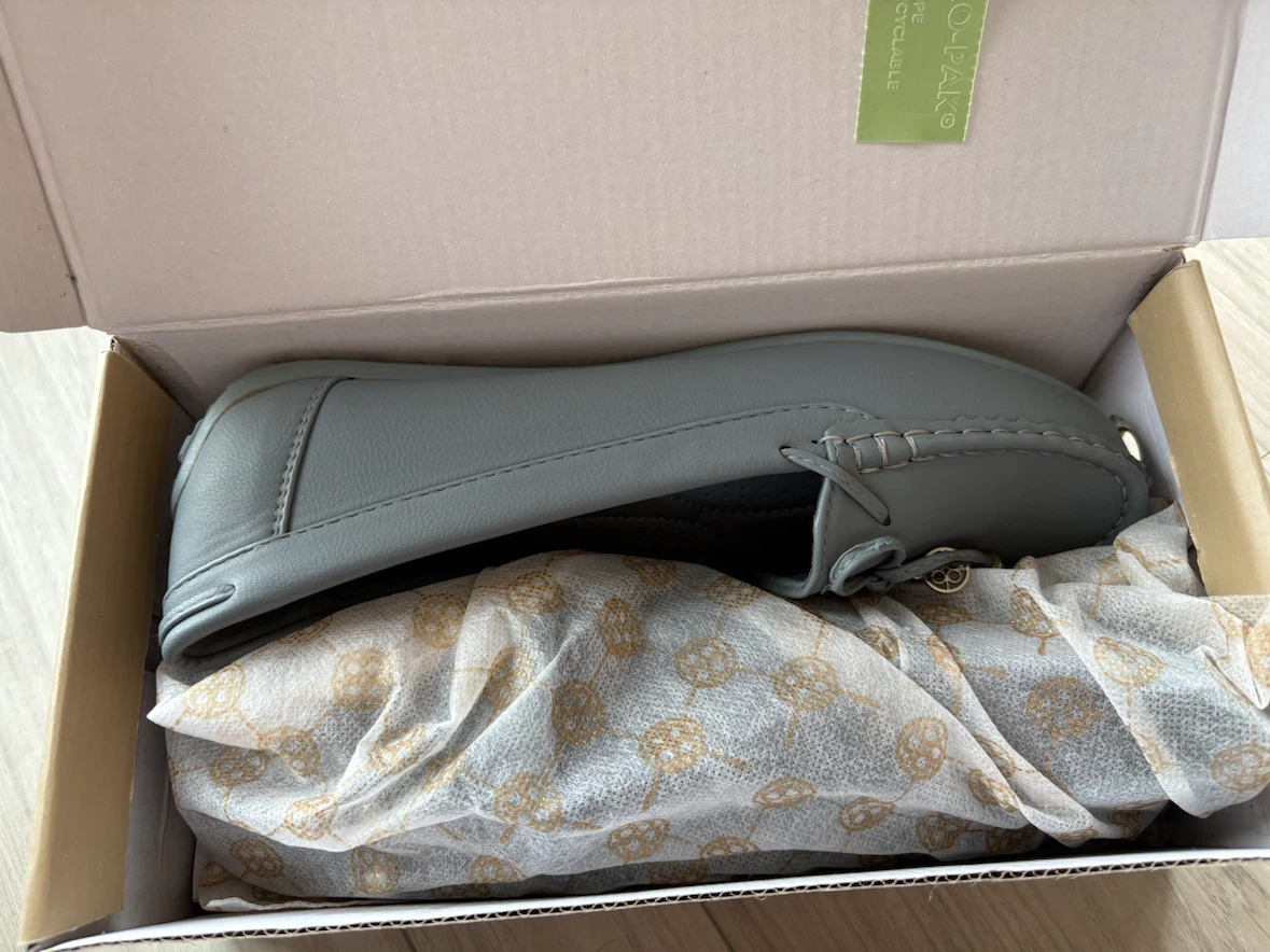 Déjà Vu Grey Loafers - photo 3