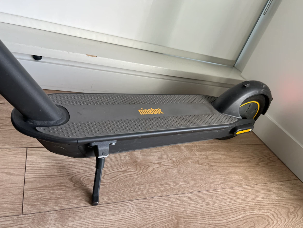 Ninebot MAX G30 Electric KickScooter – Excellent Condition - photo 4